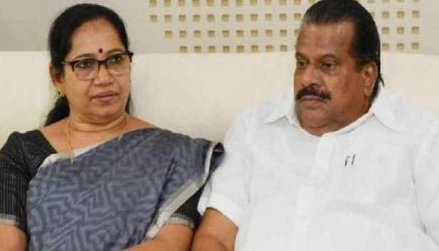 അടിസ്ഥാനരഹിതമായ വാർത്ത നൽകി; മലയാള മനോരമ പത്രത്തിനെതിരെ പ്രസ് കൗൺസിൽ ഓഫ് ഇന്ത്യയ്ക്ക് പരാതി നൽകി മന്ത്രി ഇ പി ജയരാജന്റെ ഭാര്യ