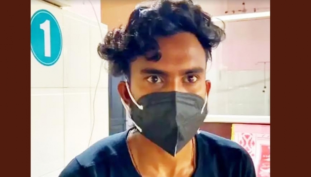പൊലീസ് ക്വാർട്ടേഴ്സിൽ യുവാവിനെ നഗ്നനാക്കി ക്രൂരമായി മർദ്ദിച്ച സംഭവം: പൊന്നാനി എസ്ഐക്കും സ്ഥലം മാറ്റം; മലപ്പുറം എസ്പിയുടെ നടപടി തിരൂർ സ്റ്റേഷനിലെ പൊലീസുകാരനെ സസ്പൻഡ് ചെയ്തതിന് പിന്നാലെ
