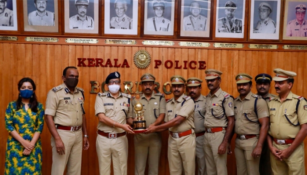 കുട്ടികൾക്ക് ഏതുസമയത്തും നിർഭയരായി പരാതി നൽകാം; സംസ്ഥാനത്തെ എല്ലാ പൊലീസ് സ്റ്റേഷനുകളും ശിശുസൗഹൃദമാക്കുമെന്ന് ഡിജിപി