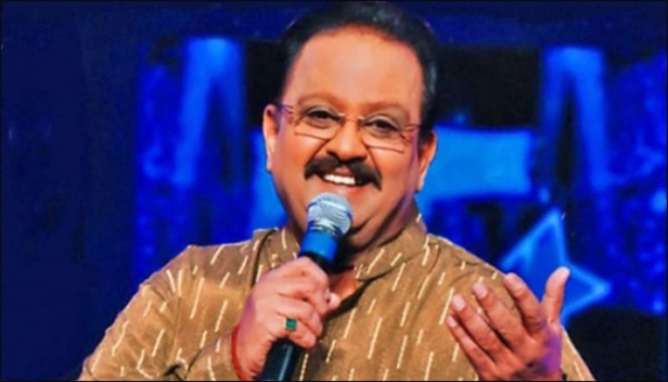 എസ്പി.ബിക്ക് മൈസൂർ സർവ്വകലാശാലയുടെ ആദരം; സ്റ്റഡിചെയറിനായി അഞ്ച് ലക്ഷം രൂപ അനുവദിച്ചതായി സർവ്വകലാശാല; സംഗീതസംവിധായകൻ ഹംസലേഖ വിസിറ്റിങ് ഫാക്കൽറ്റിയാകും
