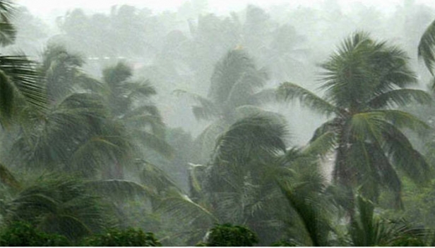 സംസ്ഥാനത്ത് ഇന്ന് മുതൽ ശക്തമായ മഴ; ഓഖി സമാനമായ ചുഴലിക്കാറ്റിനും സാധ്യത; അതീവ ജാഗ്രതയിൽ കേരളം