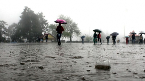 കേരളത്തിൽ ശക്തമായ മഴയ്ക്ക് സാധ്യത; വിവിധ ജില്ലകളിൽ ഓറഞ്ച്, യെല്ലോ അലേർട്ട് പ്രഖ്യാപിച്ചു