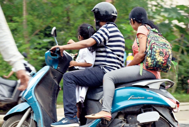ഹെൽമെറ്റ് ഇല്ലെങ്കിൽ പെട്രോളുമില്ല; നിർദേശവുമായി കൊൽക്കത്ത പൊലീസ്