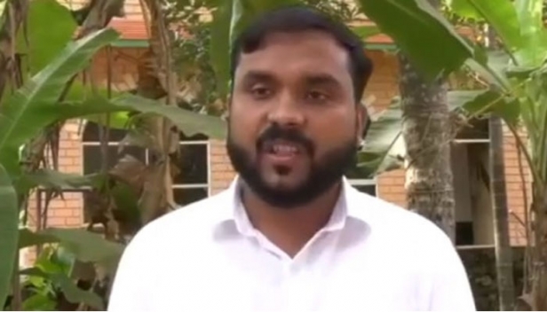 ലീഗ് സ്ഥാനാർത്ഥിയായി കോണി ചിഹ്നത്തിൽ മൽസരിക്കുന്നത് ആർഎസ്എസ് പ്രവർത്തകൻ എന്ന് സിപിഎം; ലീഗ് നേതാവിന്റെ വീടാക്രമിച്ച് കൊള്ളനടത്തിയ കേസിലും ഇയാൾ പ്രതി; ഈ ഡിവിഷനിൽ ബിജെപിക്ക് സ്ഥാനാർത്ഥിയില്ലാത്ത് രഹസ്യധാരണ പ്രകാരമെന്ന്; നാദാപുരത്തെ കോലീബി സഖ്യം വീണ്ടും വിവാദമാവുമ്പോൾ