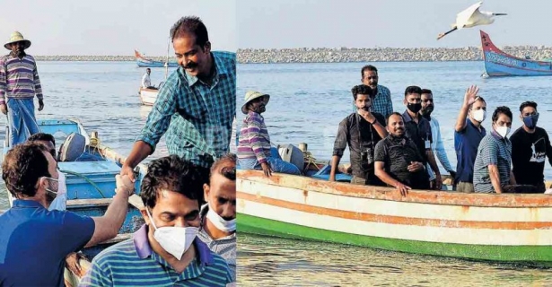 ഇത്തവണ ബ്രഡും എരിവുള്ള മീൻ കറിയും; കടലിന്റെ മക്കൾക്കടുത്തേക്ക് എത്തിയത് അവരുടെ അധ്വാനം അറിയാൻ; കടലിലേക്ക് ചാടിയപ്പോൾ കമ്പനിക്ക് വിളിച്ചത് ടി എൻ പ്രതാപനെ;തൽക്കാലം ഇല്ലെന്ന് പ്രതാപന്റെ മറുപടി; തീരദേശ സന്ദർശനത്തിന്റെ അനുഭവങ്ങൾ പങ്കുവെച്ച് എം പിയുടെ ഫേസ്ബുക്ക് പോസ്റ്റ്
