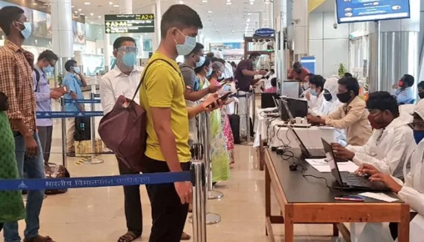 ചെക്ക് ഇൻ ബാഗേജില്ലാത്ത വിമാനയാത്രയ്ക്ക് ഇളവ്; ടിക്കറ്റ് തുകയിൽ ഇളവ് നൽകാൻ ആഭ്യന്തര വിമാനക്കമ്പനികൾക്ക് അനുമതി നൽകി ഡിജിസിഎ