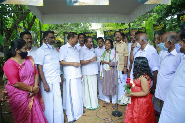 കായംകുളത്തെ യുഡിഎഫ് സ്ഥാനാർത്ഥി കുമാരി അരിത ബാബുവിന്റെ തിരഞ്ഞെടുപ്പ് പ്രചാരണം; ഒഐസിസി കുവൈറ്റ് ആലപ്പുഴ ജില്ല, കായംകുളം നിയോജകമണ്ഡലം കമ്മറ്റിയുടെ നേതൃത്വത്തിൽ വാഹന പ്രചാരണം