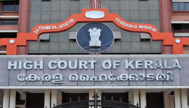 രാജ്യസഭ തിരഞ്ഞെടുപ്പ് വിജ്ഞാപനം ഏപ്രിൽ 21 ന് മുമ്പ് ഇറക്കും; ഹൈക്കോടതിയിൽ ഉറപ്പ് നൽകി തിരഞ്ഞെടുപ്പ് കമ്മീഷൻ; തിരഞ്ഞെടുപ്പ് മാറ്റി വച്ചതിന്റെ കാരണം അറിയിക്കണമെന്നും നിർദ്ദേശം; ഉത്തരവ് സിപിഎമ്മും നിയമസഭാ സെക്രട്ടറിയും നൽകിയ ഹർജികളിൽ