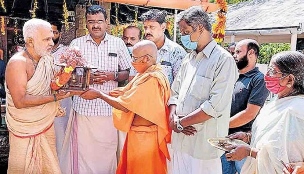 ചട്ടമ്പിസ്വാമികളുടെ സമാധി വാർഷികം പ്രാർത്ഥനാദിനമായി ആചരിച്ചു; ദിവ്യജ്യോതി സമർപ്പണം, കളഭാഭിഷേകം, ശ്വേതപുഷ്പാഭിഷേകം എന്നിവ നടത്തി