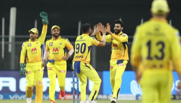 പഞ്ചാബ് കിങ്സിനെ ചുരുട്ടിക്കെട്ടി ചെന്നൈ ബൗളർമാർ; ന്യൂബോളിൽ മുൻനിരയെ എറിഞ്ഞിട്ട് ദീപക് ചാഹർ; ഫീൽഡിൽ മിന്നൽപ്പിണറായി രവീന്ദ്ര ജഡേജ; ചെന്നൈയ്ക്ക് 107 റൺസ് വിജയലക്ഷ്യം