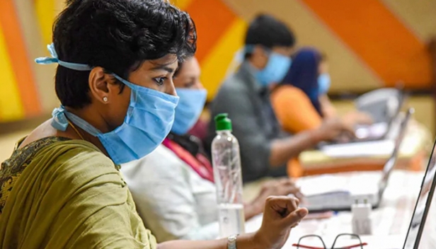 കോവിഡ് പ്രതിരോധത്തിന് അദ്ധ്യാപകരും; വാർഡ് തലത്തിൽ പ്രവർത്തിക്കുന്ന ദ്രുത കർമ സംഘത്തെ സഹായിക്കും