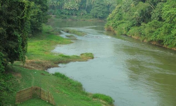 പത്തനംതിട്ടയിൽ രണ്ടിടങ്ങളിൽ ഗുരുതര പ്രളയസാധ്യത; മുന്നറിയിപ്പുമായി കേന്ദ്ര ജല കമ്മീഷൻ;  പ്രളയസാധ്യത അറിയിച്ചിരിക്കുന്നത് മണിമല, അച്ചൻകോവിൽ നദികളിൽ