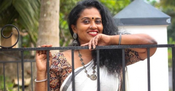 ബോഡി ഷെയിമിങ്ങുമായി യുവാവ്; ശരീരം നൽകിയത് ദൈവം; ഉൾക്കൊള്ളാൻ പറ്റാത്തത് തെറ്റാണെന്ന് മഞ്ജു പത്രോസിന്റെ മറുപടി; വീഡിയോ കാണം