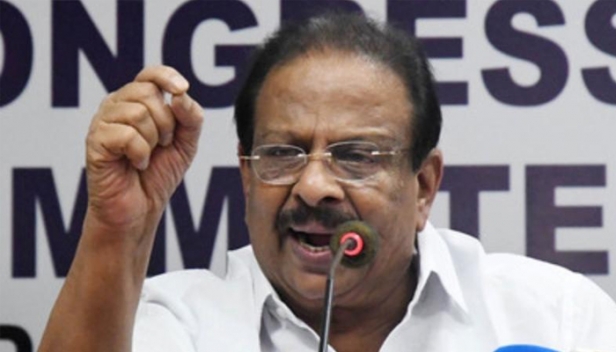 കെപിസിസിക്ക് 'ജംബോ കമ്മിറ്റികൾ ഒഴിവാക്കും, ഭാരവാഹികളടക്കം 51 അംഗ കമ്മിറ്റി; ദളിതർക്കും സ്ത്രീകൾക്കും സംവരണം; പൊളിറ്റിക്കൽ സ്കൂൾ തുടങ്ങും; സെമി കേഡർ സംവിധാനം ഒരുക്കും; ജില്ലാ തലങ്ങളിൽ അച്ചടക്ക സമിതികളും സംസ്ഥാന തലത്തിൽ അപ്പീൽ കമ്മിറ്റികളും