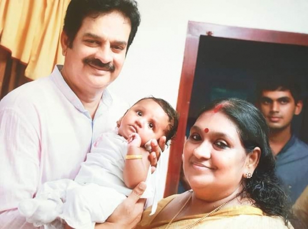 ഉച്ചയോടെ അവളുടെ മരണ വിധിയിൽ ഒപ്പിട്ടു; വൈകുന്നേരം അറിയിപ്പ് വന്നു എല്ലാം അവസാനിച്ചു; ഭാര്യയുടെ അവസാന രംഗം വേദിനയോടെ അനുസ്മരിച്ച് നടൻ ദേവൻ; ഹൃദയം തൊടുന്ന ഓർമ്മകളുമായി ദേവന്റെ ഫേസ്ബുക്ക് പോസ്റ്റ്