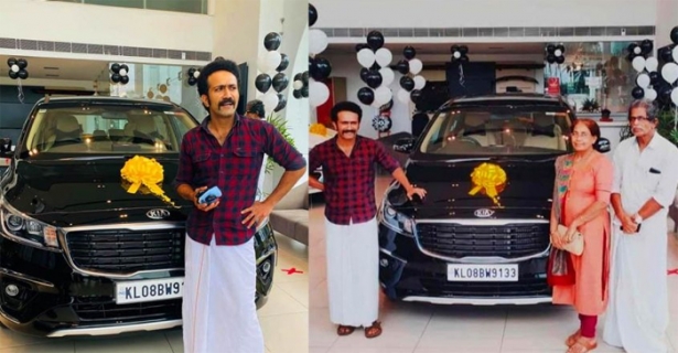 ഷൈൻടോം ചാക്കോ ഇനി കിയയുടെ കാർണിവൽ സ്റ്റൈലിൽ; ഷൈൻ സ്വന്തമാക്കിയത് കാർണിവല്ലിന്റെ പ്രീമിയം 8 സീറ്റ് പതിപ്പ്; വാഹനം വാങ്ങിയ വിവരവും ചിത്രങ്ങളും പങ്കുവെച്ച് താരം
