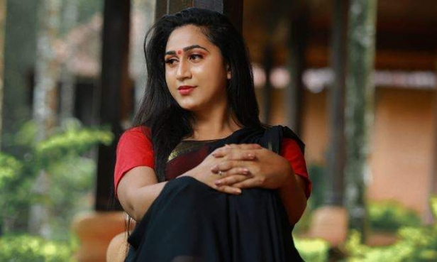 ഞങ്ങൾ ലിംഗമാറ്റ ശസ്ത്രക്രിയ നടത്തുന്നത് നിങ്ങളുടെ പരിഹാസം കാരണം; അനന്യകുമാരിയുടെ മരണത്തിന് പിന്നാലെ പ്രതികരണവുമായി അഞ്ജലി അമീർ; എന്നിട്ടും നേരിടേണ്ടി വരുന്നത് സമാനതകളില്ലാത്ത പരിഹാസമെന്നും അഞ്ജലി