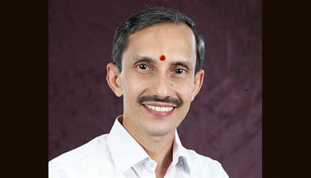 'ചന്ദ്രിക'യുടെ ആരുമറിയാതെ ആകാശത്ത് നിന്നാണോ പണം പൊട്ടി വീണത്? ഹൈദരാലി തങ്ങൾക്ക് ബന്ധമുണ്ടോ എന്നത് അന്വേഷണത്തിലൂടെ പുറത്ത് വരട്ടെ എന്നും ബിജെപി നേതാവ് എം ടി.രമേശ്