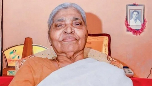 ഇനി ജ്വലിക്കുന്ന ഓർമ്മ; അഴീക്കോടൻ രാഘവന്റെ പത്നി മീനാക്ഷി ടീച്ചർ വിട പറഞ്ഞു; അന്ത്യം കണ്ണൂർ എകെജി ആശുപത്രി