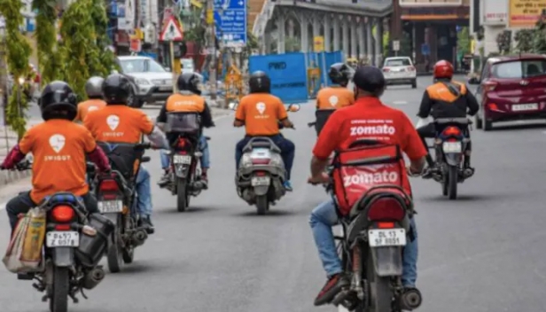 സൊമാറ്റോ, സ്വിഗ്ഗി അടക്കമുള്ള കമ്പനികൾ ഇനി ജിഎസ് ടി നികുതി അടക്കണം; 2022 ജനുവരി ഒന്ന് മുതൽ പുതിയ നികുതി പ്രാബല്യത്തിൽ വരും