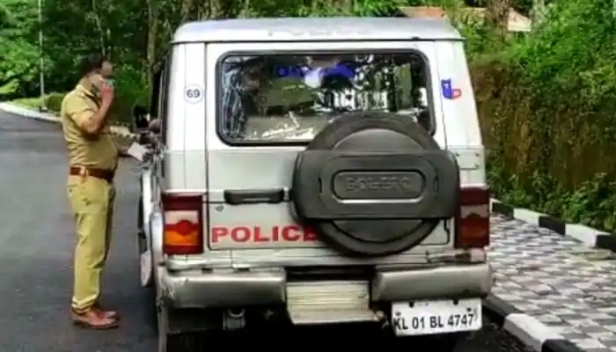 പാലക്കാട് പള്ളിപ്പുറത്ത് വൃദ്ധ ദമ്പതികളുടെ സ്വർണം കവർന്ന കേസ്; വീട്ടുവേലക്കാരായ ഭാര്യയും ഭർത്താവും അറസ്റ്റിൽ