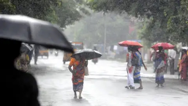 ഇടുക്കിയിൽ ഓറഞ്ച് അലർട്ട്; പത്തു ജില്ലകളിൽ വ്യാപക മഴയ്ക്കു സാധ്യത; തിങ്കളാഴ്ച്ച 8 ജില്ലകളിൽ യല്ലോ അലർട്ട്