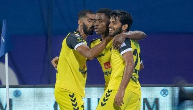 തുടക്കം മുതൽ ആക്രമണം; ഏഴാം മിനിറ്റിൽ ഒഗ്ബെച്ചെയുടെ ഗോൾ; ബെംഗളൂരുവിനെ കീഴടക്കി ഹൈദരാബാദ് മുന്നോട്ട്; പോയന്റ് പട്ടികയിൽ മൂന്നാമത്