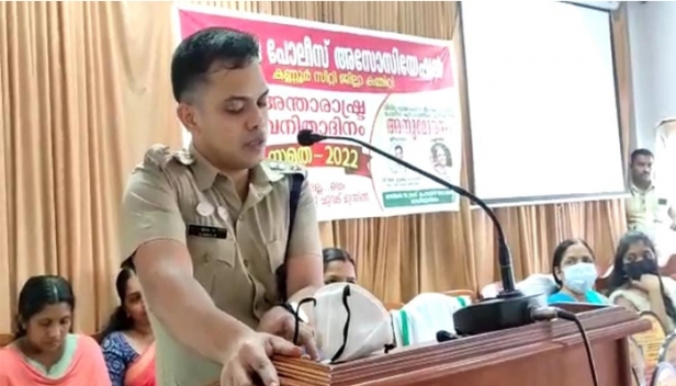 സ്ത്രീകൾക്ക് ചെങ്കൽപ്പണിക്കും കടൽപ്പണിക്കും അൻപതു ശതമാനം സംവരണം വേണമെന്ന് വാദിക്കുമോ? വനിതാ ദിനത്തിൽ ഉന്നത പൊലീസ് ഉദ്യോഗസ്ഥന്റെ പ്രസംഗം വിവാദമായി