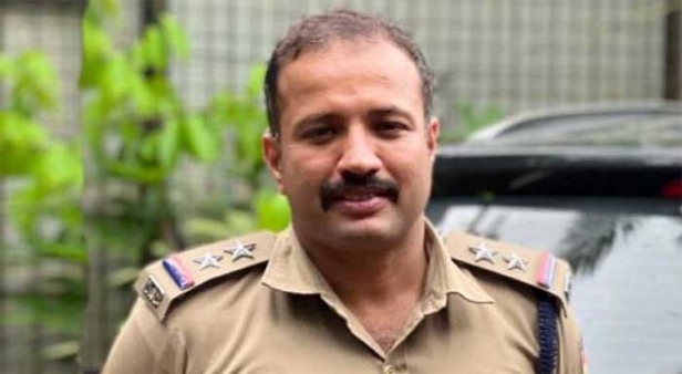 താമരശേരി സ്റ്റേഷനിലെ പ്രിൻസിപ്പൾ എസ്ഐ ഹൃദയാഘാതത്തെ തുടർന്ന് മരിച്ചു; രാവിലെ ഡ്യൂട്ടിക്ക് എത്തിയപ്പോൾ നെഞ്ചുവേദന അനുഭവപ്പെട്ട് കുഴഞ്ഞു വീണു; മെഡിക്കൽ കോളേജിലേക്ക് പോകും വഴി അന്ത്യം
