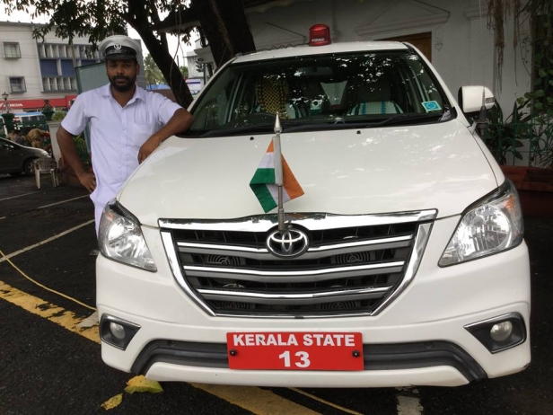 'അവസാനം പതിമൂന്നാം നമ്പർ കാർ കിട്ടി'; ബിജെപി നേതാവ് കെ സുരേന്ദ്രനു മറുപടിയുമായി തോമസ് ഐസക്കിന്റെ ഫേസ്ബുക്ക് പോസ്റ്റ്