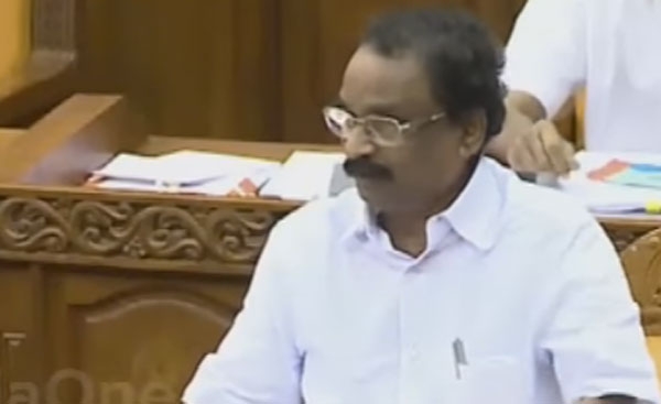നാലെണ്ണം മരണപ്പെട്ടത് പോഷകാഹാരക്കുറവു കൊണ്ടല്ല; നിങ്ങളുടെ കാലത്ത് ഗർഭിണിയായത് ഇപ്പോൾ ഡെലിവറിയായി; അതിന് ഞാൻ ഉത്തരവാദിയല്ല; ആദിവാസികളെ അപമാനിച്ച് നടത്തിയ പ്രസംഗം വിവാദമായപ്പോൾ വിശദീകരണവുമായി മന്ത്രി ബാലൻ; ഫെയ്സ് ബുക്ക് വാളിൽ പെങ്കാല