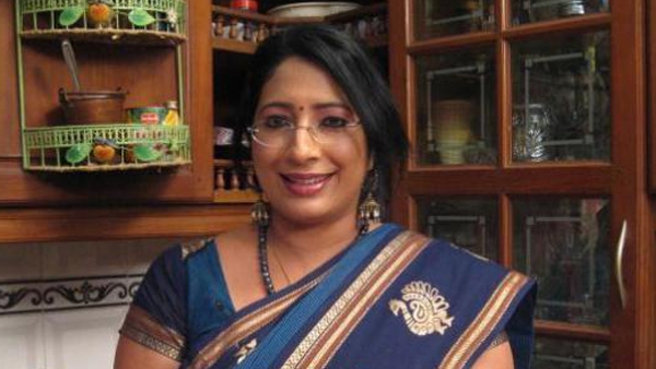 പ്രിൻസിപ്പൽ സ്ഥാനത്തുനിന്നു വേണമെങ്കിൽ മാറി നിൽക്കാം; അദ്ധ്യാപികയായി തുടരും; രാജിവയ്ക്കാൻ ഇല്ലെന്നും ലക്ഷ്മി നായർ; ലോ അക്കാദമി പ്രിൻസിപ്പലിന്റെ കടുംപിടിത്തത്തിൽ ചർച്ച പൊളിഞ്ഞു; രാജി വയ്ക്കാതെ പിന്നോട്ടില്ലെന്നു വിദ്യാർത്ഥികൾ; പ്രിൻസിപ്പലിനെ മാറ്റണമെന്നതായിരുന്നു തങ്ങൾ ഉന്നയിച്ച ആവശ്യമെന്ന് എസ്എഫ്ഐ