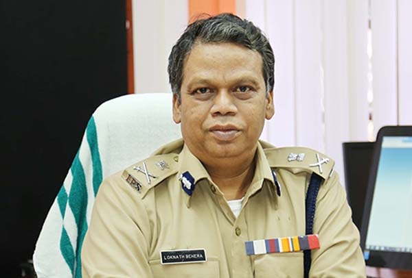 ലോകനാഥ് ബെഹ്റ വീണ്ടും പൊലീസ് മേധാവിയായി; തീരുമാനം മന്ത്രിസഭാ യോഗത്തിന്റേത്; വിവാദങ്ങൾ അലട്ടുന്നില്ല, പകുതിയിൽ നിർത്തിയ കാര്യങ്ങൾ പൂർത്തിയാക്കുമെന്ന് ബെഹ്റ; വിജിലൻസ് മേധാവി ആരാകുമെന്ന് കാര്യത്തിൽ തീരുമാനമായില്ല; ജേക്കബ് തോമസിനെ ഐഎംജി ഡയറക്ടർ ജനറൽ സ്ഥാനത്ത് തന്നെ നിലനിർത്തും
