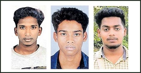 ചെങ്ങന്നൂരിൽ മൂന്ന് യുവാക്കളുടെ ജീവൻ എടുത്തത് അശ്രദ്ധമായ ബൈക്ക് യാത്രയെന്ന് സൂചന; ബൈക്കുകൾ ചേർന്ന് ഓടിക്കവേ ഹാൻഡിലുകൾ തമ്മിൽ കൊരുത്ത് കാറിന് മുമ്പിലേക്ക് തെറിച്ച് വീണെന്ന് ദൃക്സാക്ഷികൾ
