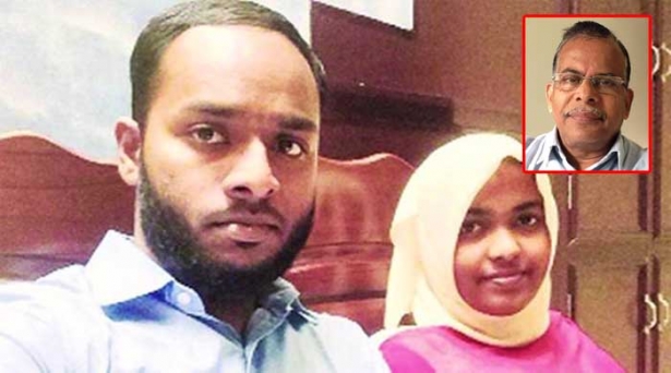 നമ്മൾ എന്ത് എഴുതണം എന്നത് ഒരു മതവിഭാഗത്തിലെ ന്യൂനപക്ഷം തീരുമാനിക്കും എന്നത് വല്ലാത്ത ഗതികേടാണ്; ഹാദിയ മതപരിവർത്തനത്തിന്റെ ഇരയാണ്; അനാവശ്യ പ്രശ്നങ്ങൾ സൃഷ്ടിച്ചത് ഹിന്ദുക്കളോ അഖിലയുടെ മാതാപിതാക്കളോ അല്ല; മതന്യൂനപക്ഷത്തിലെ ന്യൂനപക്ഷമാണ്; ഫേസ്ബുക്കിൽ ഹിന്ദു അനുകൂല പോസ്റ്റുകൾ എഴുതുക ഏറ്റവും റിസ്ക്കുള്ളത്