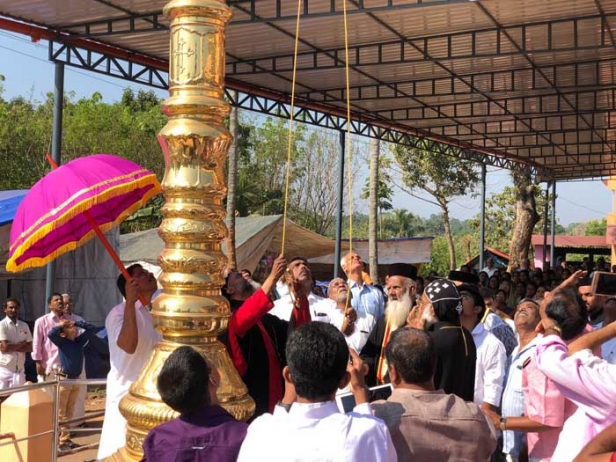 മഞ്ഞിനിക്കര പള്ളി പെരുന്നാൾ ആഘോഷത്തിന് തുടക്കമായി; ഏഷ്യയിലെ ഏറ്റവും വലിയ കാൽനട തീർത്ഥാടനത്തിൽ പങ്കെടുക്കാൻ ലോകത്തിന്റെ വിവിധ ഭാഗങ്ങളിൽ നിന്നും വിശ്വാസികൾ എത്തിത്തുടങ്ങി; പ്രധാന പെരുന്നാൽ ഒമ്പതിനും പത്തിനും